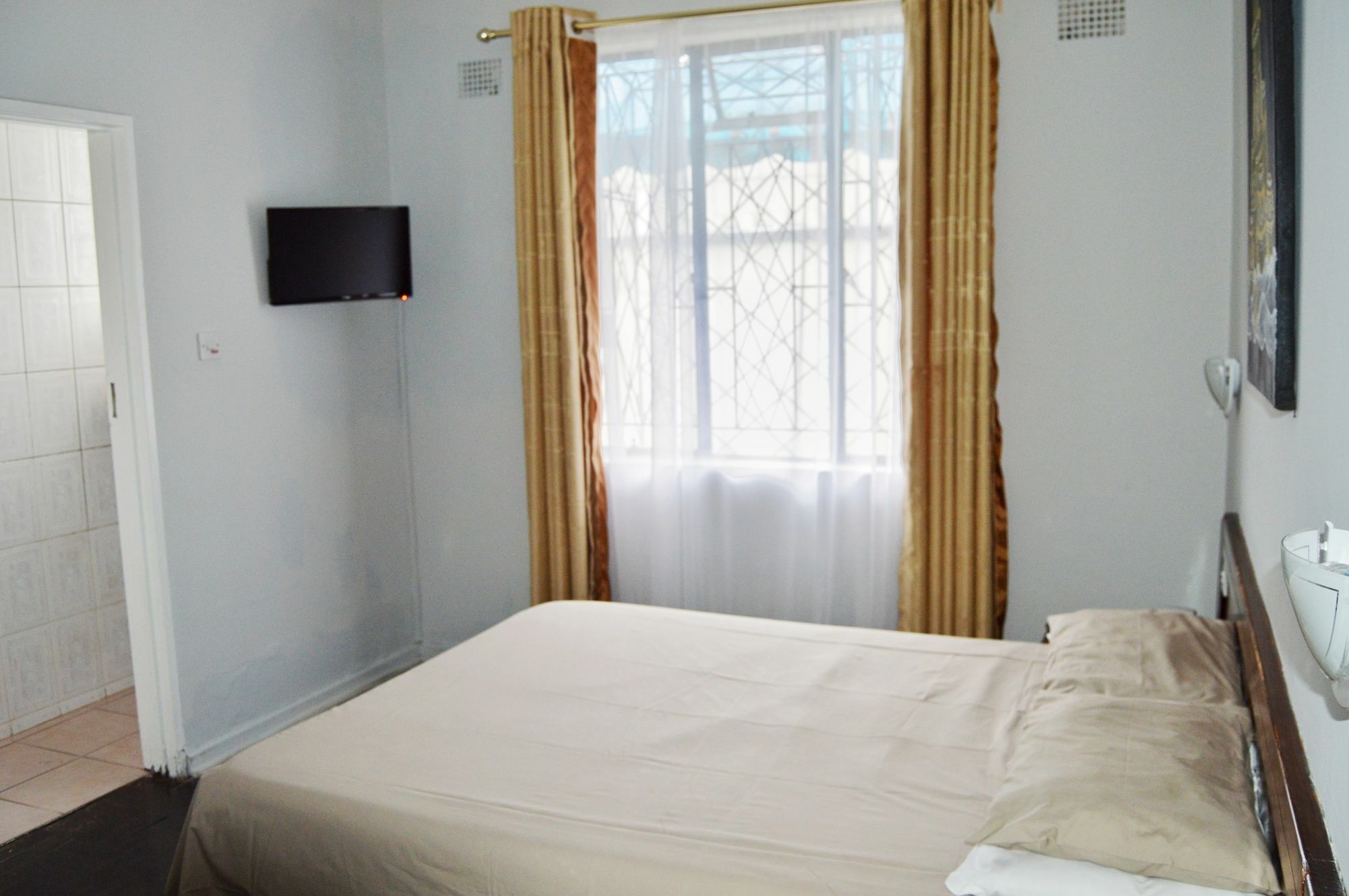 Horizon Inn Harare Exterior photo
